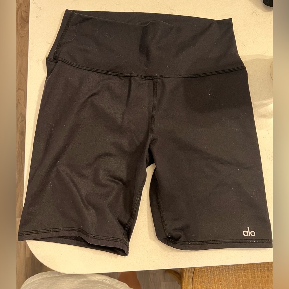 Alo yoga biker shorts